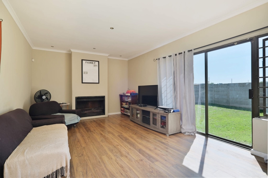 3 Bedroom Property for Sale in Kabega Park Eastern Cape